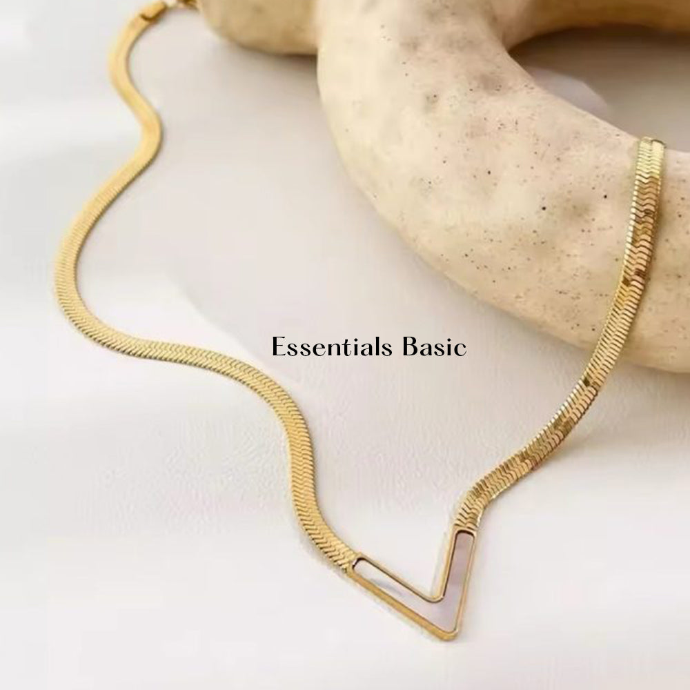 V Snake Chain Pendent