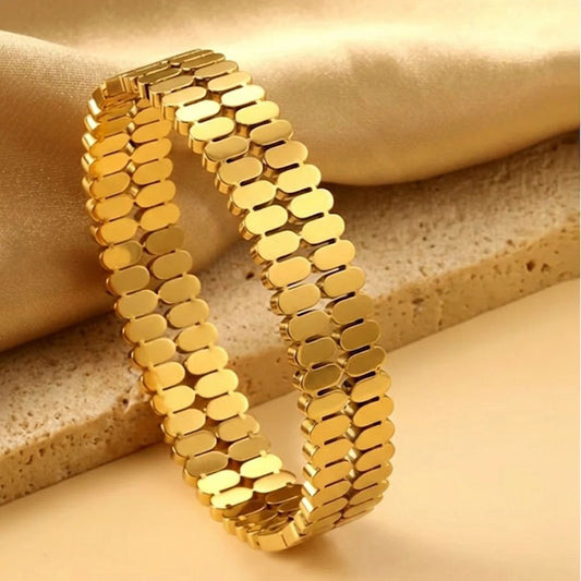 Geometric Wide Bangle