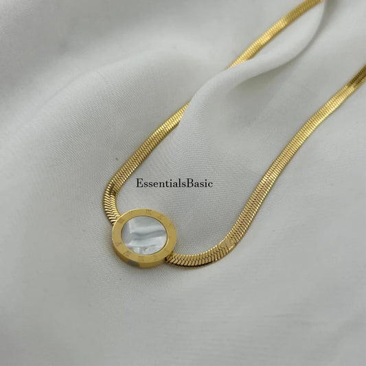 Roman Snake Chain Pendant - White