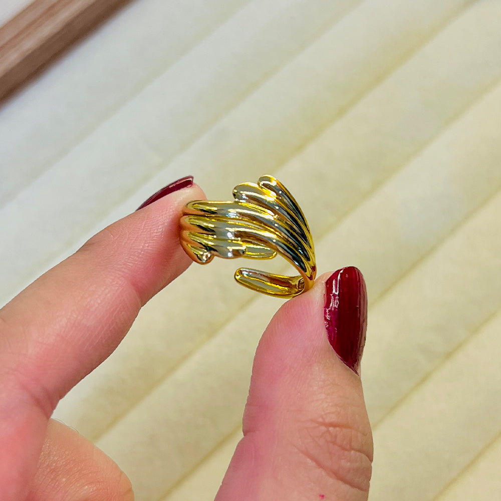 Swirl Adjustable Ring