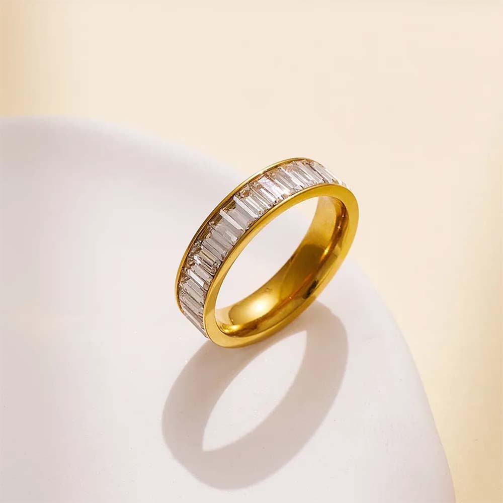 Cubic Zirconia Ring (white)