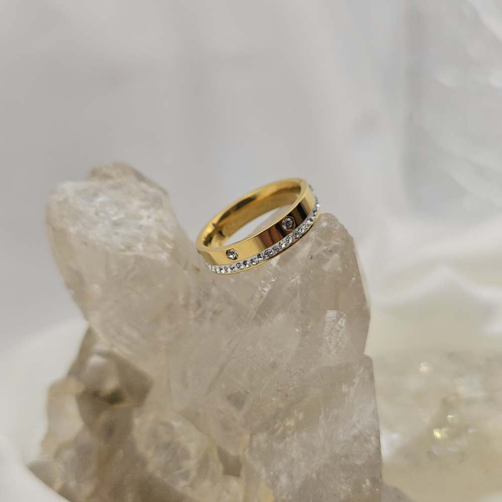 Crownline Ring