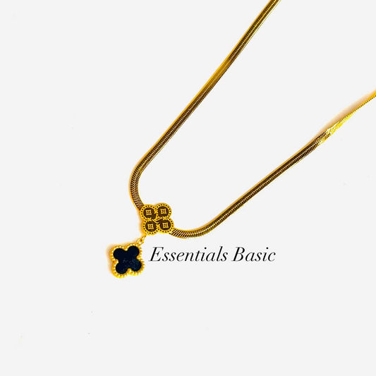 Drop Clover Snake Chain Necklace