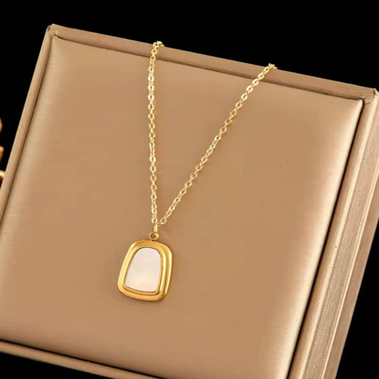 Shell Square Pendant